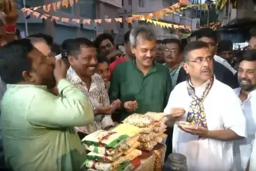 भवानीपुर में ममता बनर्जी की हार निश्चित — झालमुड़ी खाकर बोले भाजपा प्रत्याशी सुवेंदु अधिकारी