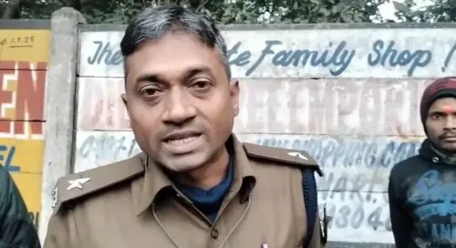 क्या झारखंड के जमशेदपुर में ट्रैफिक जांच के दौरान पुलिस का व्यवहार अमानवीय था?