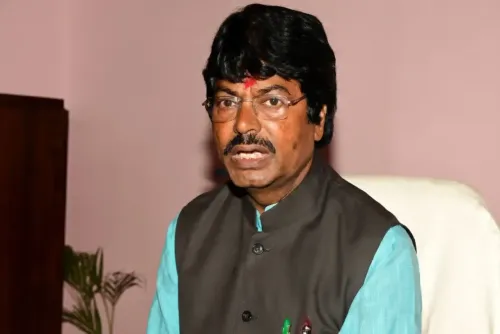 झारखंड कांग्रेस ने पूर्व मंत्री योगेंद्र साव को पार्टी से तीन साल के लिए निकाला