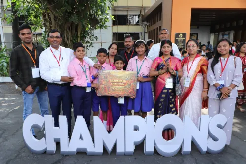 झारखंड के सरकारी स्कूल छात्रों ने 'नेशनल वर्ड पावर चैंपियनशिप 2025-26' में राष्ट्रीय रैंकिंग हासिल की, CM हेमंत सोरेन ने दी बधाई