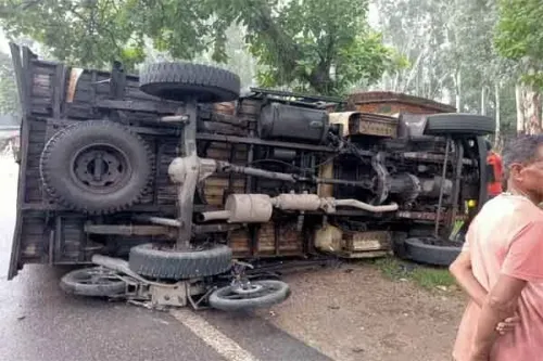 लातेहार में NH-75 पर ट्रक की टक्कर से जीजा-साले की मौत, चालक फरार