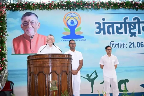 अंतरराष्ट्रीय योग दिवस: झारखंड लोक भवन में 253 लोगों ने किया सामूहिक योगाभ्यास, राज्यपाल गंगवार बोले — योग है भारत का वैश्विक उपहार