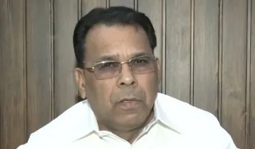 मंत्री नरेंद्र कश्यप का विपक्ष पर हमला: झारखंड छात्र आंदोलन पर CBI जांच की माँग, 'वंदे मातरम' विवाद पर कांग्रेस को घेरा