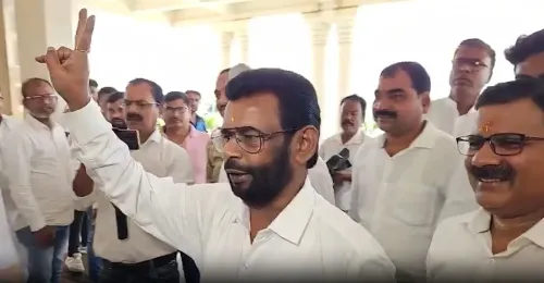 झारखंड राज्यसभा चुनाव: कांग्रेस-जेएमएम ने दाखिल किया नामांकन, भाजपा पर 'हॉर्स ट्रेडिंग' के आरोप