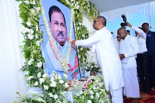 क्या झारखंड में रामदास सोरेन को राज्यपाल और सीएम ने श्रद्धांजलि दी?