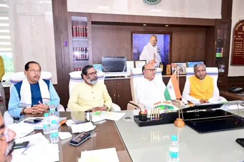 क्या झारखंड विधानसभा सत्र में सभी दलों से सहयोग की अपील की गई?