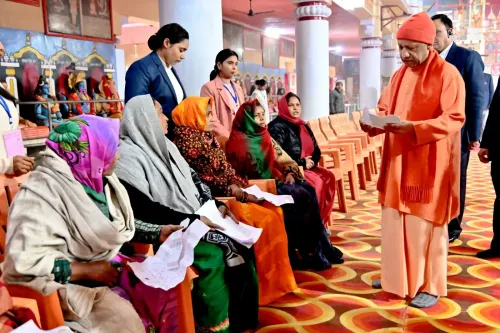 क्या रुपया लेकर पट्टा करने वालों के खिलाफ सख्त कार्रवाई होगी? : मुख्यमंत्री योगी