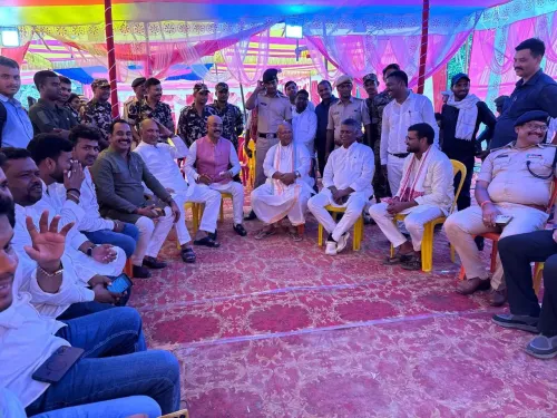 Jitan Ram Manjhi unveils ancestors' statues in Gaya, breaks down at ceremony