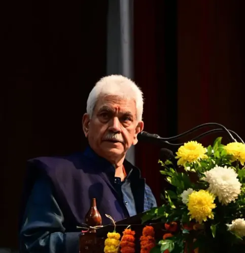 What Facilities are Being Offered to Flood Victims by J&K L-G?