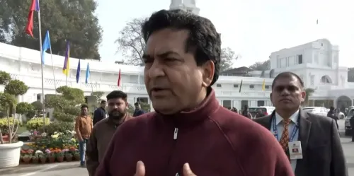 क्या जेएनयू में सांपों के फन कुचले जा रहे हैं और सपोले बिलबिला रहे हैं?