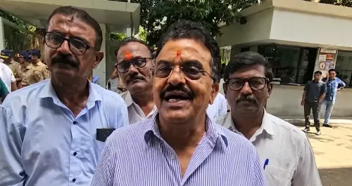 संजय निरुपम का पलटवार: 'हमारे साथियों की अपनी ताकत, 2029 तक खत्म होगी उद्धव की पार्टी'