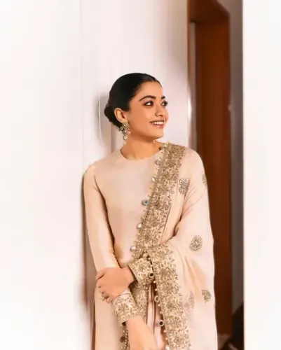 मैकअप और परफ्यूम मेरे लिए एक तरह से इमोशनल एक्सप्रेशन हैं : रश्मिका मंदाना