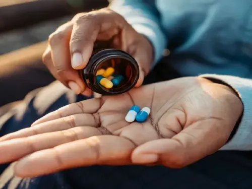 क्या दवा लेने का सही समय है सबसे ज्यादा प्रभावी? आयुर्वेद ने बताए हैं पांच काल