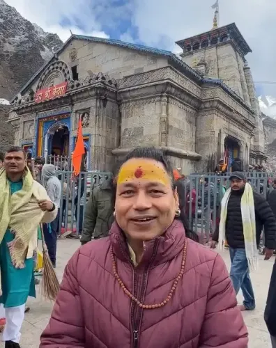 Kailash Kher performs 'Bam Lahiri' at Kedarnath Temple, seeks Lord Shiva's blessings
