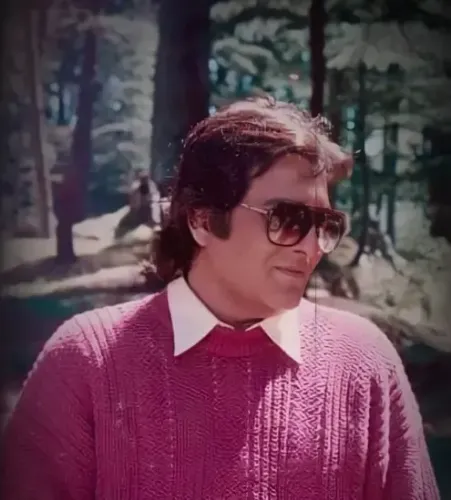 क्या विनोद खन्ना ने विलेन की छवि को तोड़कर हिंदी सिनेमा के सुपरस्टार का मुकाम हासिल किया?