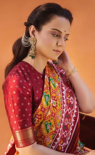 Kangana Ranaut Dazzles in a Traditional Patola Saree at Rising Bharat Summit 2026