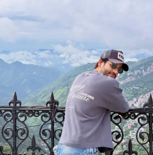 Karan Tacker revisits Shimla, shares childhood memories with parents