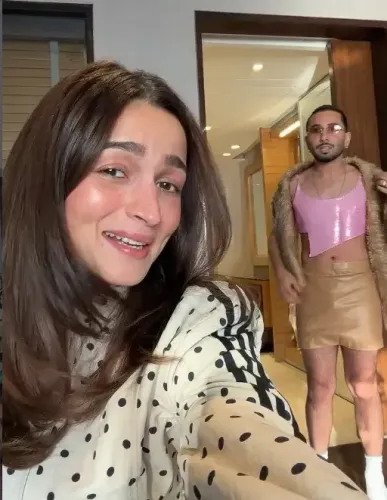 Kareena Kapoor reacts as Orry dresses like Poo in viral K3G recreation