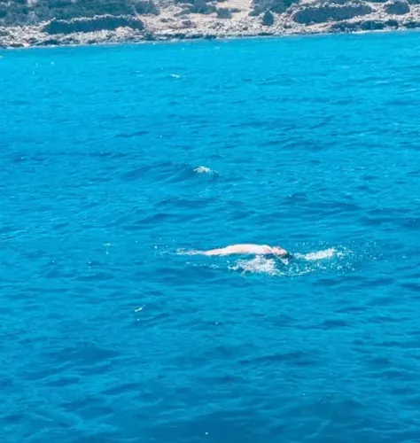 Kareena Kapoor swims in the Aegean Sea on Greece vacation with family