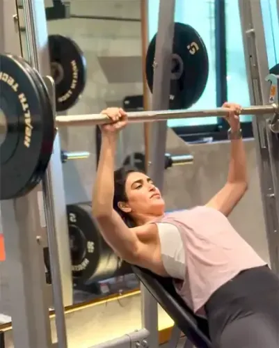 Karishma Tanna believes that 'the body changes when the mind decides'