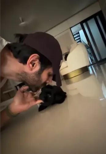 Is Kartik Aaryan Having Fun with His Fur Baby Chatori?