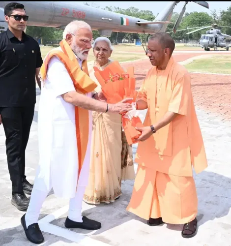 PM मोदी का काशी दौरा: ₹6,332 करोड़ की 163 परियोजनाओं का लोकार्पण, महिला सम्मेलन में ऐतिहासिक जुटान