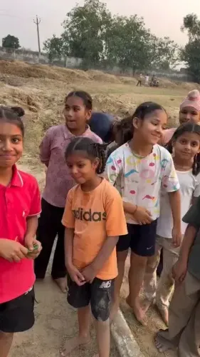 Kejriwal Cheers Schoolchildren in Motivational Post