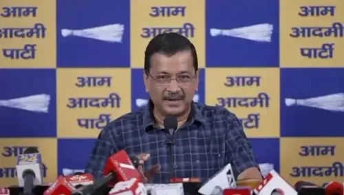 Kejriwal Targets 'Donation Thieves', Calls for Govt Change