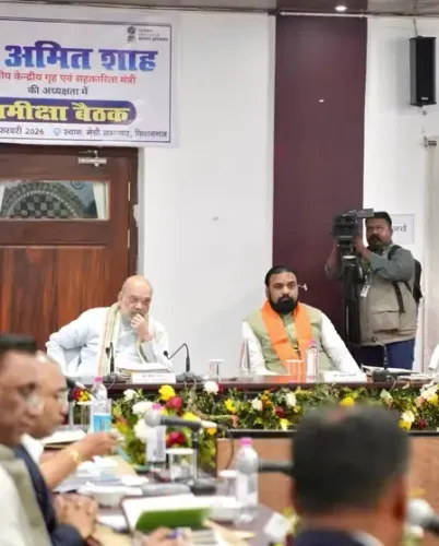 बिहार: केंद्रीय गृहमंत्री अमित शाह ने अधिकारियों के साथ उच्चस्तरीय समीक्षा बैठक की