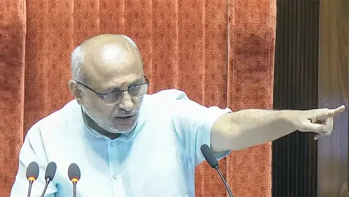 क्या केंद्रीय मंत्रियों की अनुपस्थिति के कारण राज्यसभा की कार्यवाही स्थगित हुई?