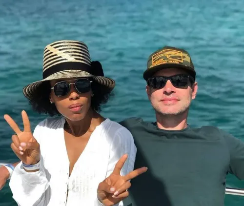 Kerry Washington's birthday tribute to Scott Foley: 'Standing in the Sun'
