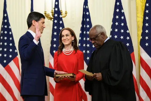 Kevin Warsh Sworn In as Federal Reserve Chair at White House