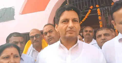 खड़गे की सभा में RSS कार्यकर्ता के दखल पर दीपेंद्र हुड्डा का तीखा हमला, बोले — यह अपमान बर्दाश्त नहीं