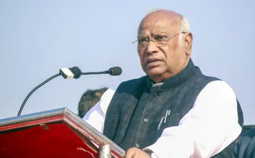 Kharge Wishes Nation on Republic Day, Critiques Centre
