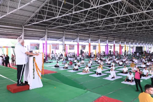 Khattar joins mass yoga session at Karnal's Anaj Mandi on IDY 2026