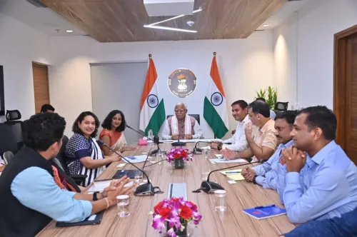 Khattar meets Google Maps team on urban mobility, last-mile connect