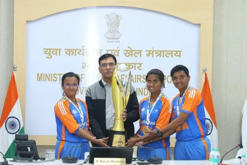 क्या खेल मंत्री ने ब्लाइंड महिला टी20 वर्ल्ड कप विजेताओं को देश के लिए 'प्रेरणा' बताया?