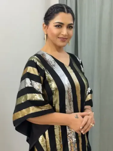 Khushboo Sundar Weighs in on Vijay and Trisha's Personal Lives