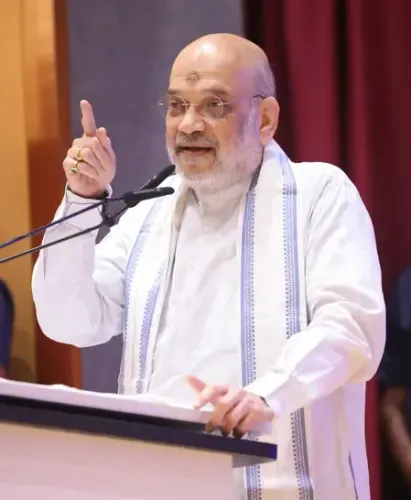 क्या कोच्चि में अमित शाह ने राहुल गांधी पर संवैधानिक संस्थाओं के प्रति अविश्वास का आरोप लगाया?