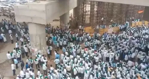 Karnataka farmers intensify Hubballi protest, demand ₹5,500 per tonne sugarcane