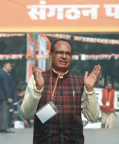 Why Did the K'taka Governor Cut His Address Short? Shivraj Chouhan Labels Congress a 'Factory of Lies'