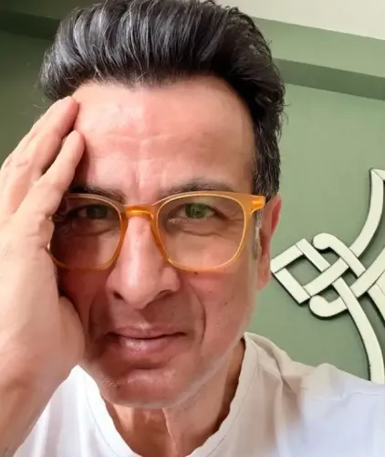 रोनित रॉय का ध्यान आकर्षित करने वाला पोस्ट: क्या लोग कभी बदलते हैं?