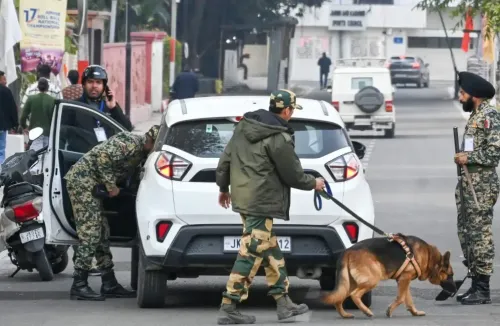 कुलगाम पुलिस का ड्राइवरों पर रैपिड यूरिन ड्रग टेस्ट अभियान, नशे में पकड़े जाने पर रद्द होगा लाइसेंस