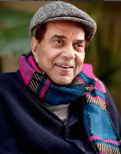 Did Kumar Sanu Pay Tribute to the Late Dharmendra with the Song ‘Trinetra’?