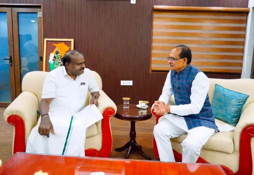 कर्नाटक के आम किसानों को राहत: कुमारस्वामी की माँग पर कृषि मंत्री चौहान का आश्वासन, MIS और PDPS सहायता पर जल्द फैसला