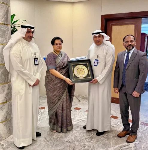 भारतीय राजदूत का कुवैत एयरवेज चेयरमैन से बैठक: उड़ानों के पुनः संचालन पर चर्चा