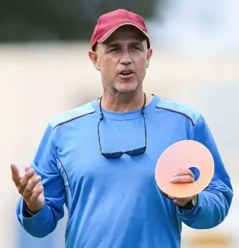 क्या रिचर्ड पायबस अफगानिस्तान को दिला पाएंगे उसका पहला एशिया कप या विश्व कप खिताब?