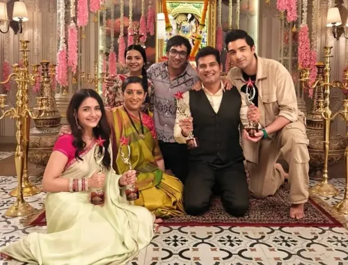 Did Smriti Irani Just Congratulate Amar Upadhyay on His Award Wins?