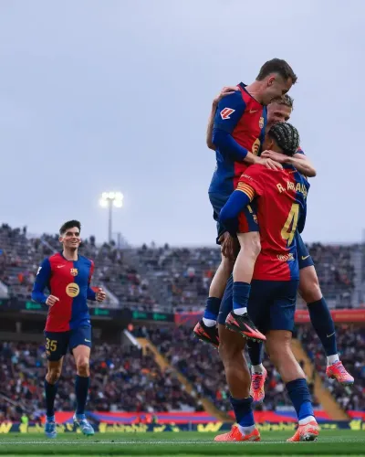 La Liga: FC Barcelona Takes the Lead with 4-0 Win Against 10-Man Real Sociedad