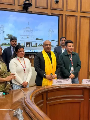 लद्दाख के छात्रों का दिल्ली में भव्य स्वागत, विधानसभा दौरे का अनुभव साझा